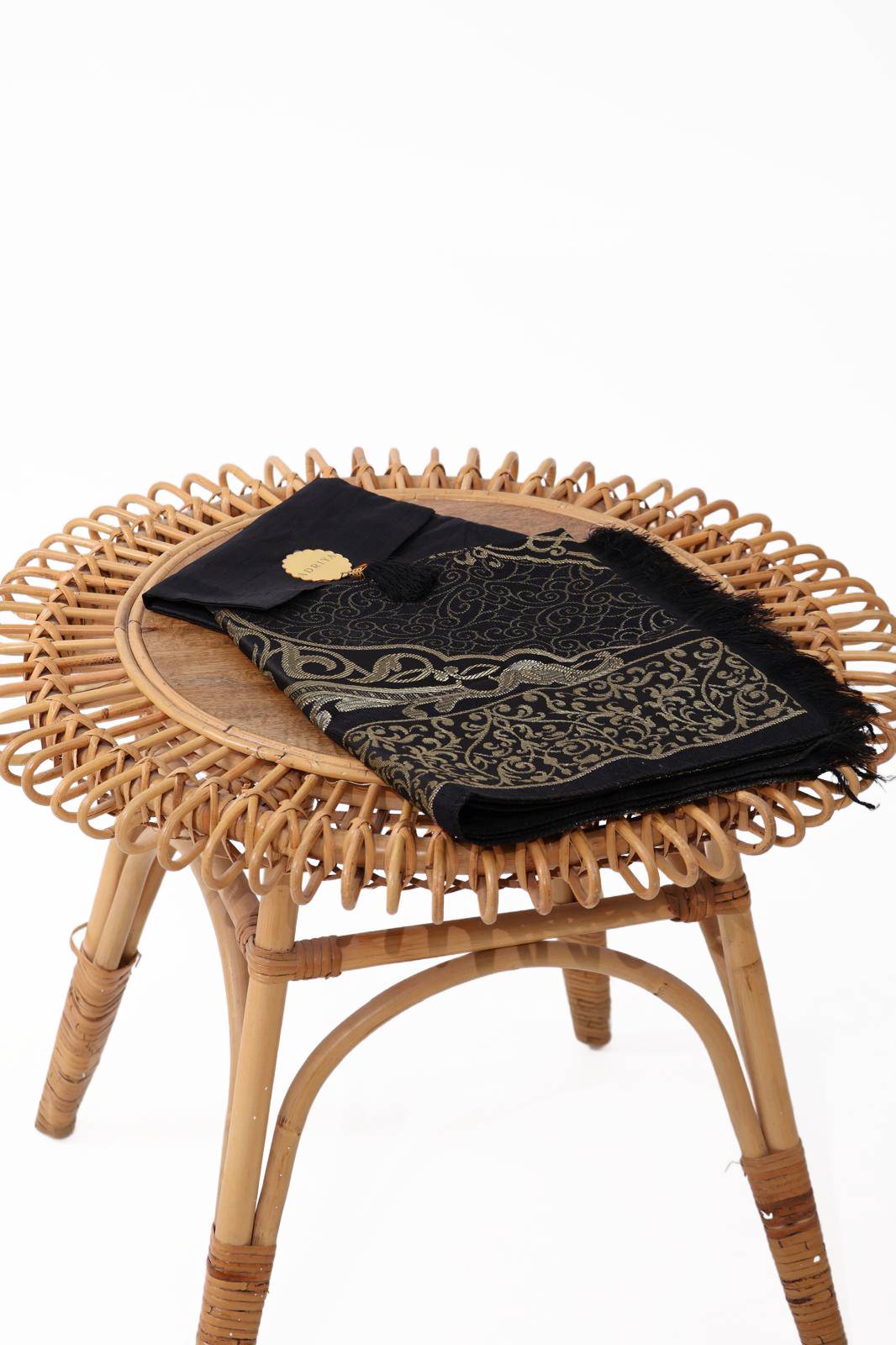 Tapis de prière brodé noir